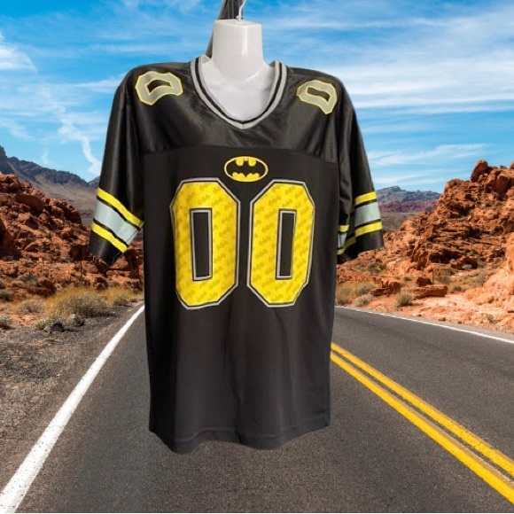 DC Comics Jersey Batman - Picture 9 of 9